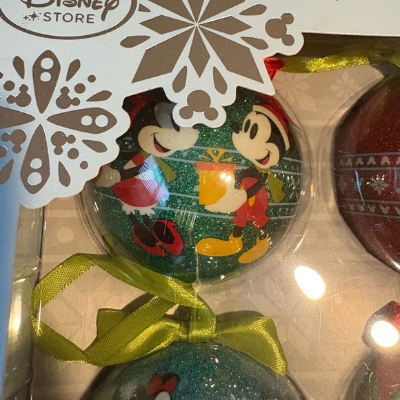 Disney Store Christmas set of six ornaments - Picture 3 of 8